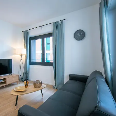 Apartment Boutique - Happy *
